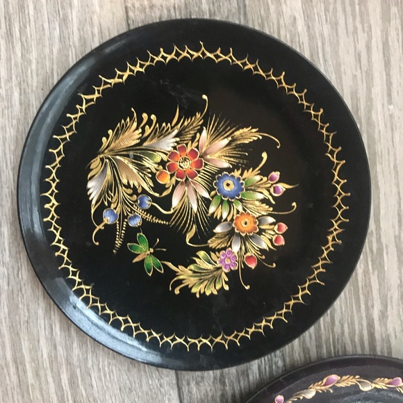 Black Oriental Jewelry Plates - Picture 4 of 5